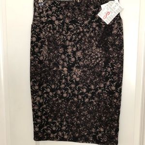 Final price! LulaRoe Cassie Skirt NWT.